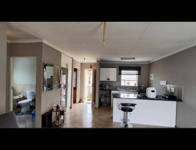 2 BEDROOM APARTMENT FOR SALE IN ALBERTSDAL